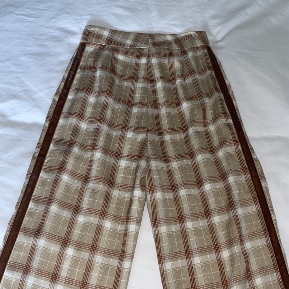 Honey Punch Poise Tan Plaid Trouser - Picture 7 of 8